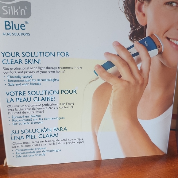 Blue Skincare Tool - Picture 2 of 5